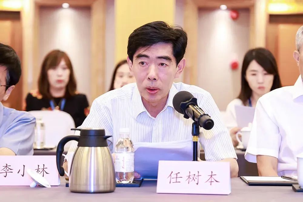 中國(guó)招標(biāo)投標(biāo)協(xié)會(huì)招標(biāo)代理機(jī)構(gòu)專業(yè)委員會(huì)換屆會(huì)議暨第三屆第一次工作會(huì)議在京成功召開
